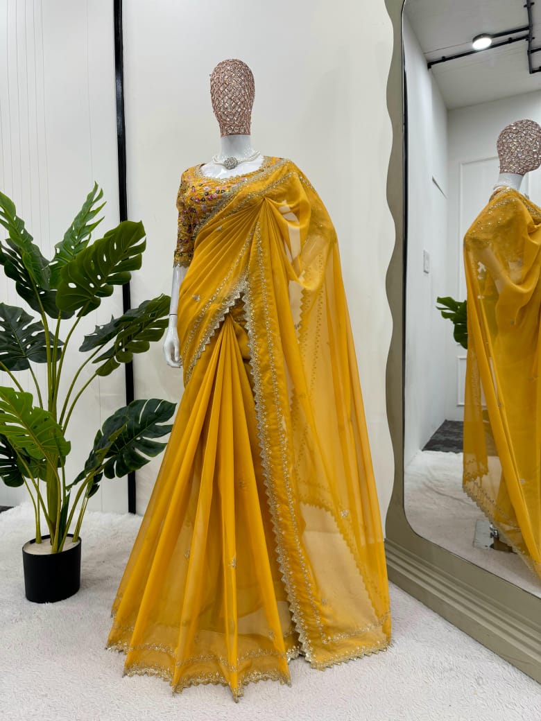 💖Beautifully Designer Sareee on Tibby silk Febric