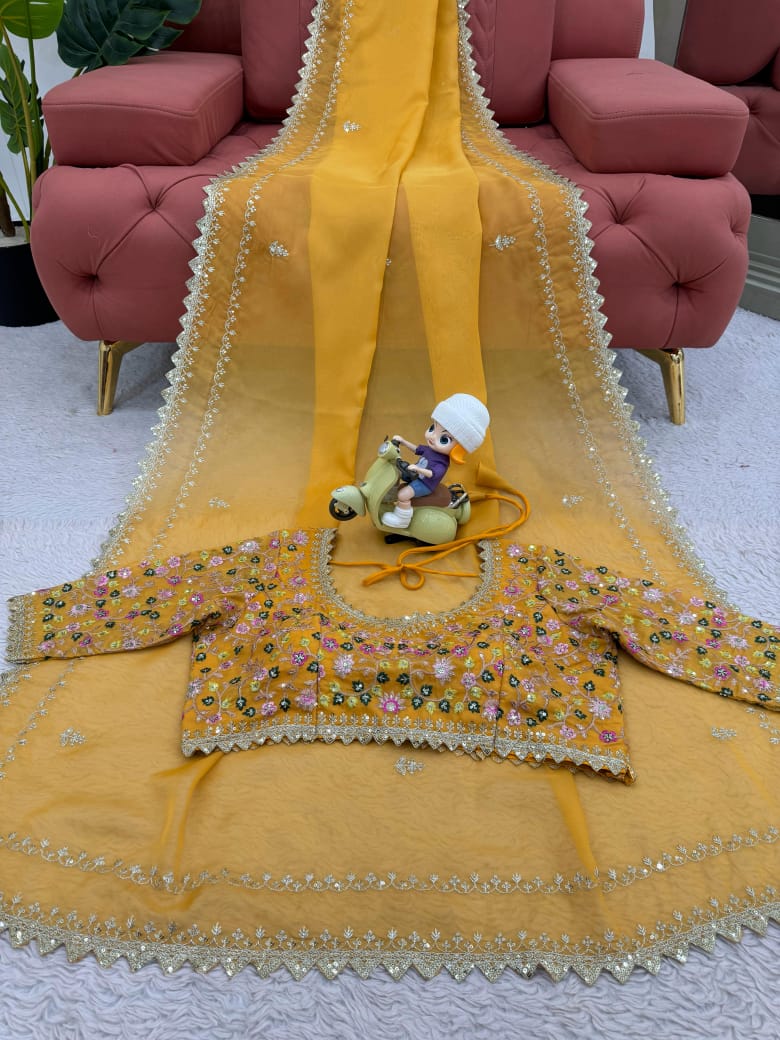 💖Beautifully Designer Sareee on Tibby silk Febric