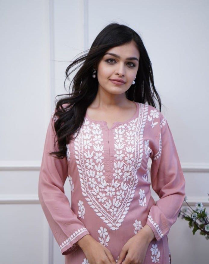 Chikankari Embroidery Kurti Plazzo Set